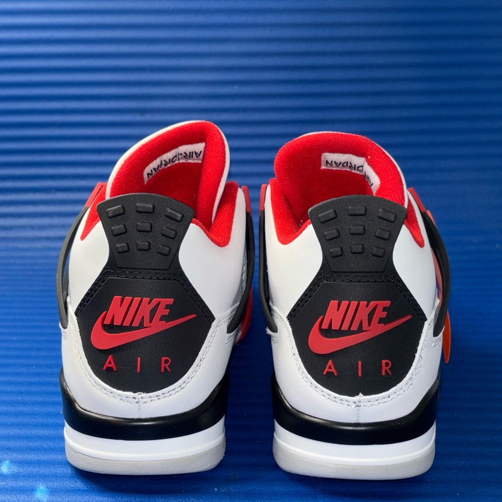 Size 6.5- Men’s Nike Air Jordan 4 Retro Fire Red (2020) DC7770-160 Women’s 8 NEW - Picture 7 of 10